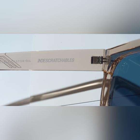 INDESCRATCHABLES / RENEW CRYSTAL ICICLE SUNGLASSES - Picture 6 of 7